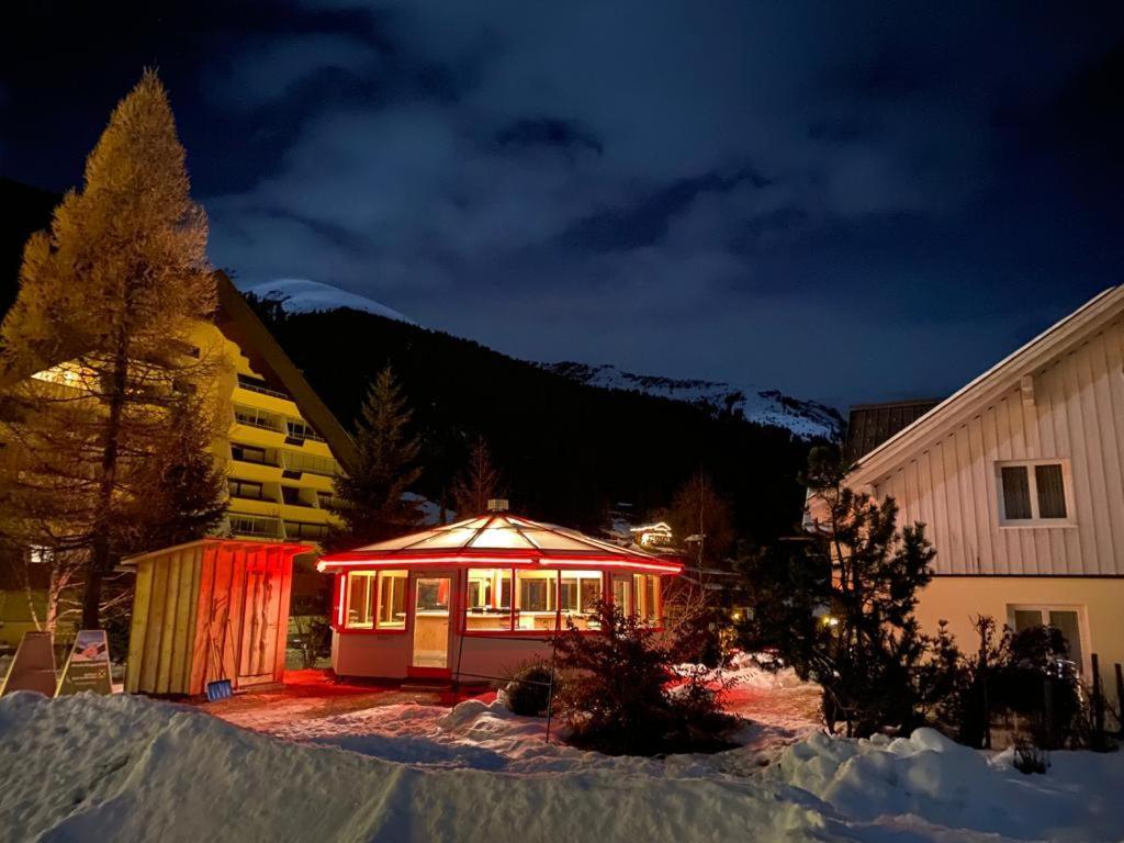 Haus Capricorn - Appartement Mountain View Гарделен Екстериор снимка
