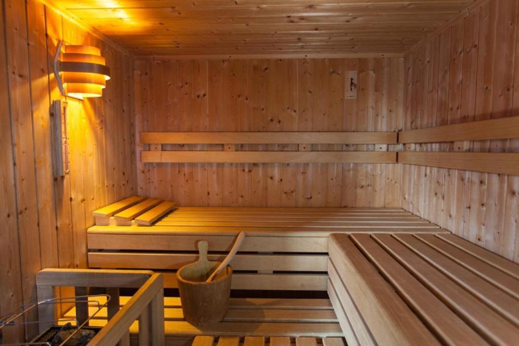 Haus Capricorn - Appartement Mountain View Гарделен Екстериор снимка